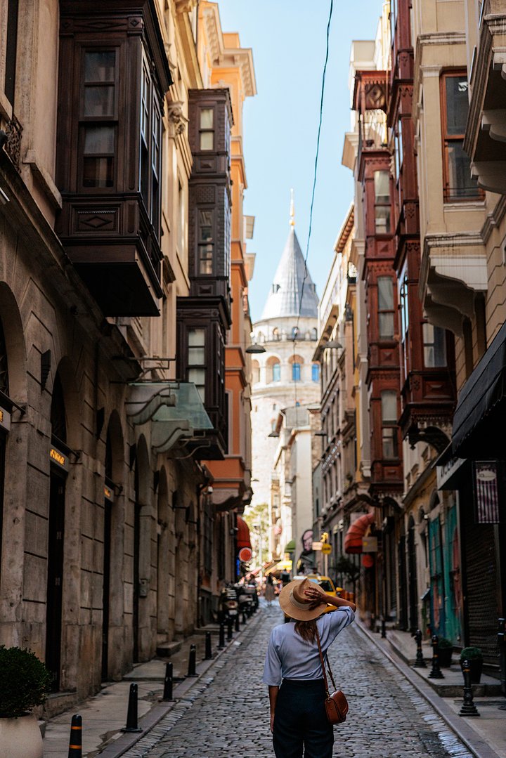 iStock2240981032
