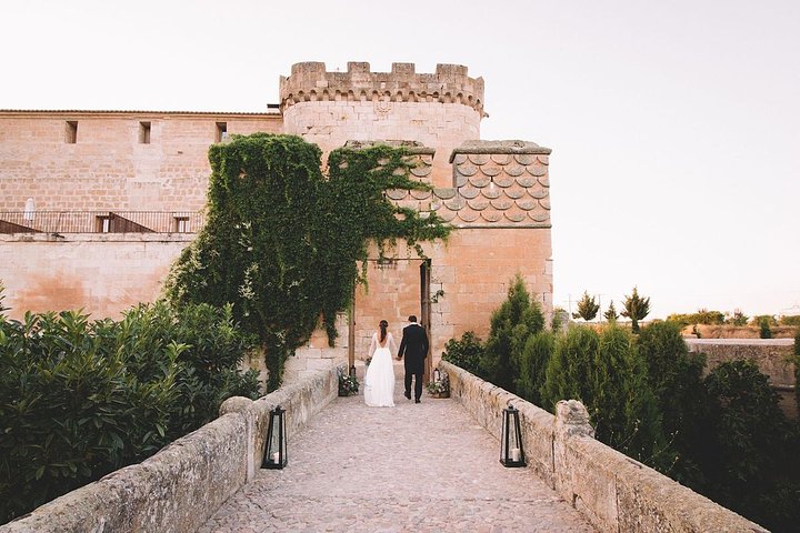 topreasonstogetmarriedinspain