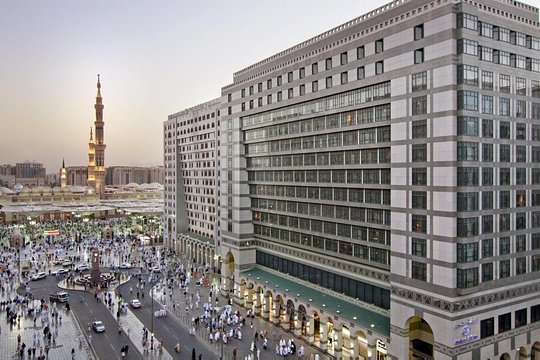 4-5 Star Hotel in Madina