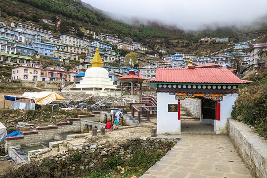 A cultural trip above all, the Sherpa culture