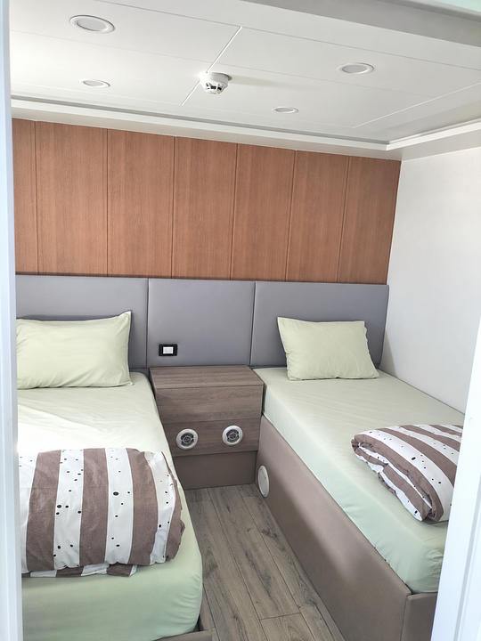 Cabin 1 (1st Deck twin En Suite)