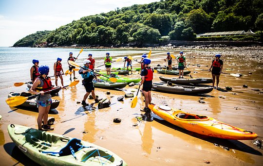 RUN TO COASTEERING, SURFING, ROCK CLIMBING, SEA KAYAKING... 