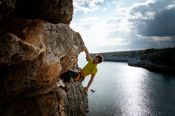 kookoo_travel_mallorca_climb_sail_deep_water_soloing_psicobloc_9