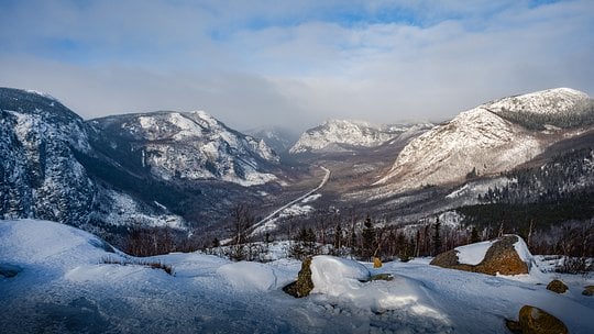 Ride the gondola up Le Massif de Charlevoix for a mountain-top lunch