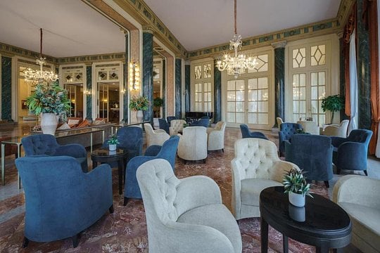Arrive October 10 in Naples - Shared Room (Price is per person. Each guest must book individually.)