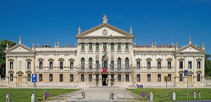 Citta_di_Stra__Villa_Pisani__Facciata_45.40773812.013244