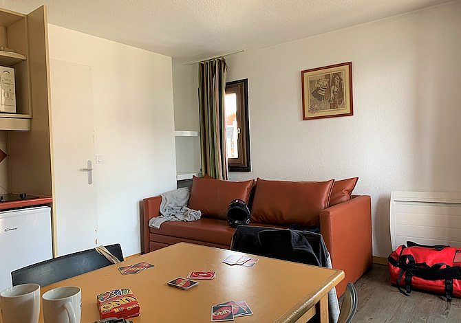 ENTIRE APARTMENT [7-8 PERSON]