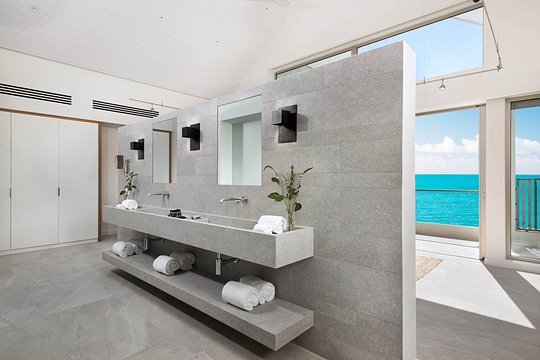 Private Ensuite Bath