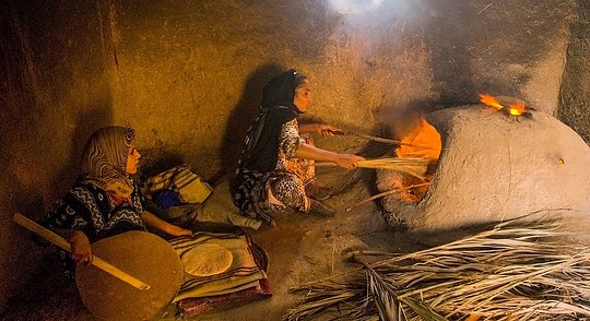 Share sacred sisterhood within Moroccan women's society