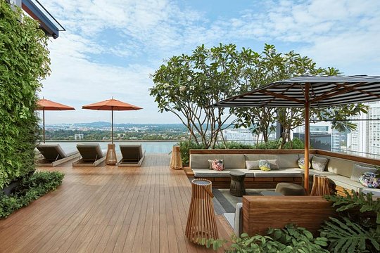 Arrive one day early in Singapore -October 22, 2026 - Shared Room - Price is per person each guest must book individually.