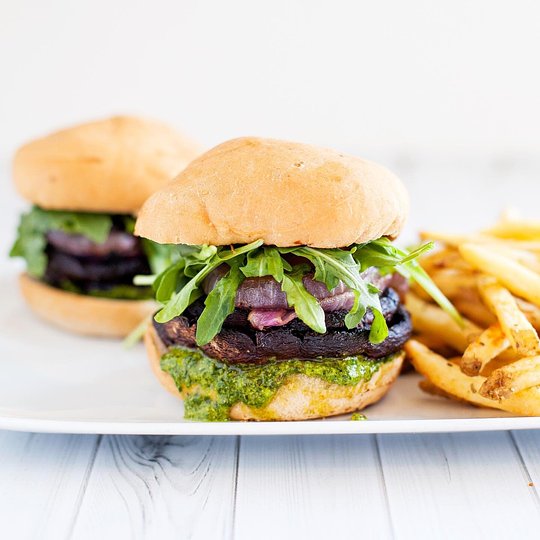 Elevate Your Culinary Journey: Hiring a Private Chef Catering for Your Unforgettable Trip