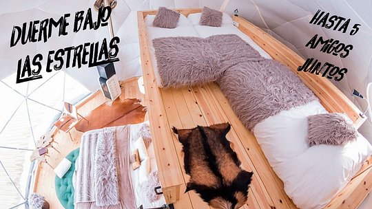 EXTRA: One night of accommodation in an igloo