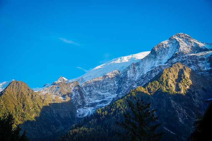 MontBlancfromLesHouchesmin1