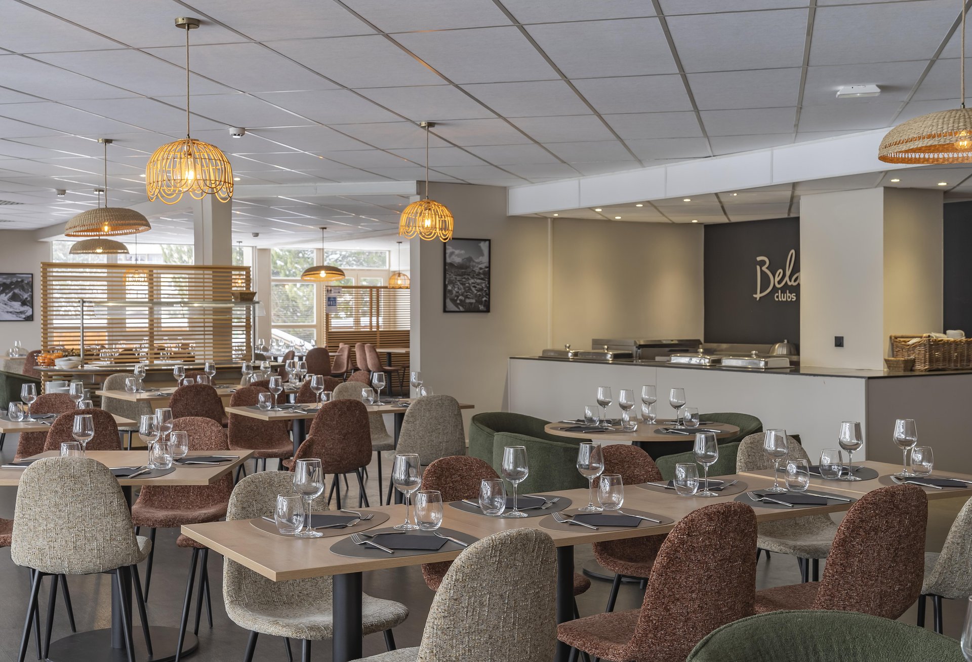 DEAL_1030_INH25_Restaurant_2_TIF