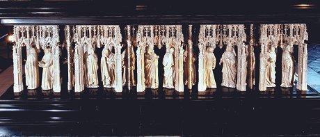 LarmesAlabatre_Pleurants_At_Tomb11