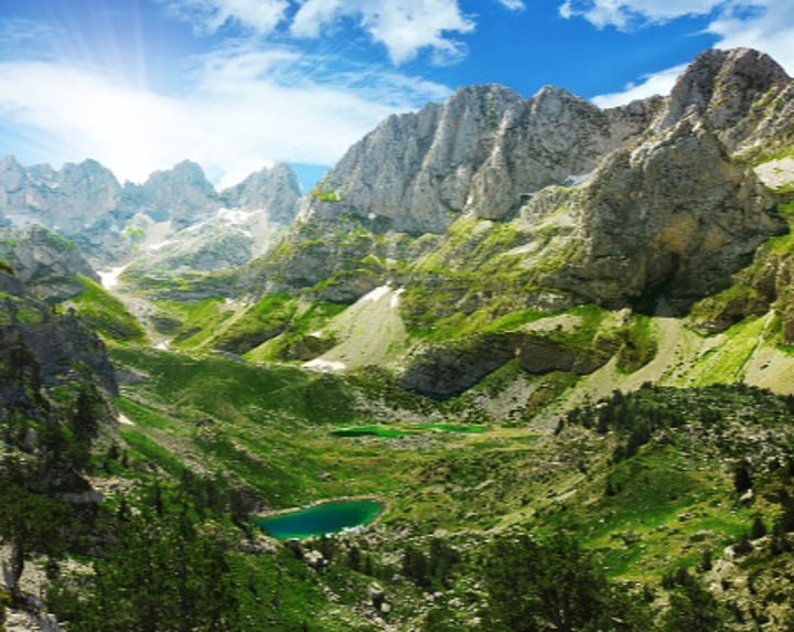 Trekking