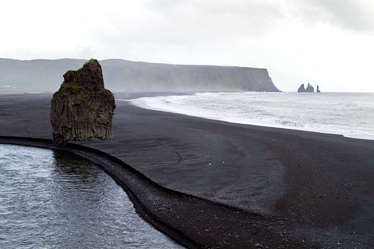 Waterfalls and Wonders on Guided Tours in Iceland