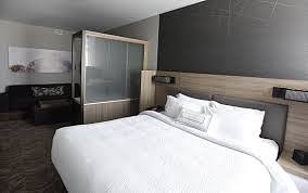 KING BEDROOM SUITE - SINGLE OCCUPANCY