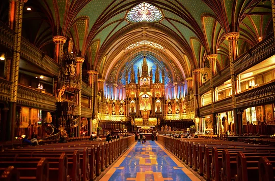 See the Aura light show at Basilique Notre-Dame