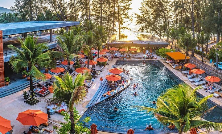 cafedelmarphuket