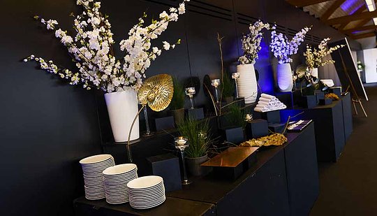 Personalized Event Planning Services: Unforgettable Meals, Cocktail Parties, and Business Meetings in Belgian!