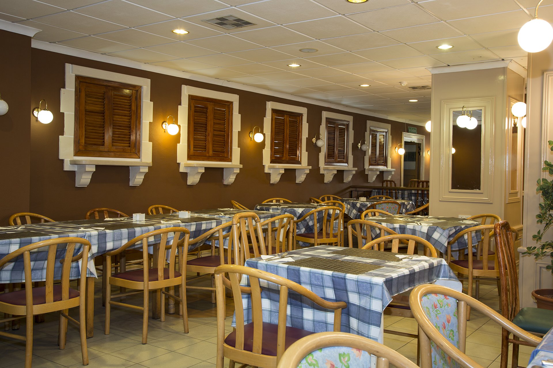 TheSanAnton_Restaurant2