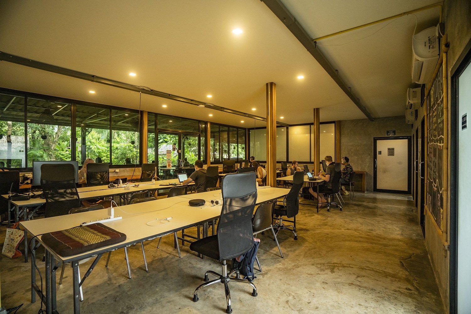 Unique workspace included