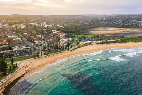 Marvel at the breathtaking coastal landscapes of Sydney's Northern Beaches