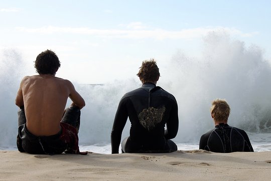 SURFING