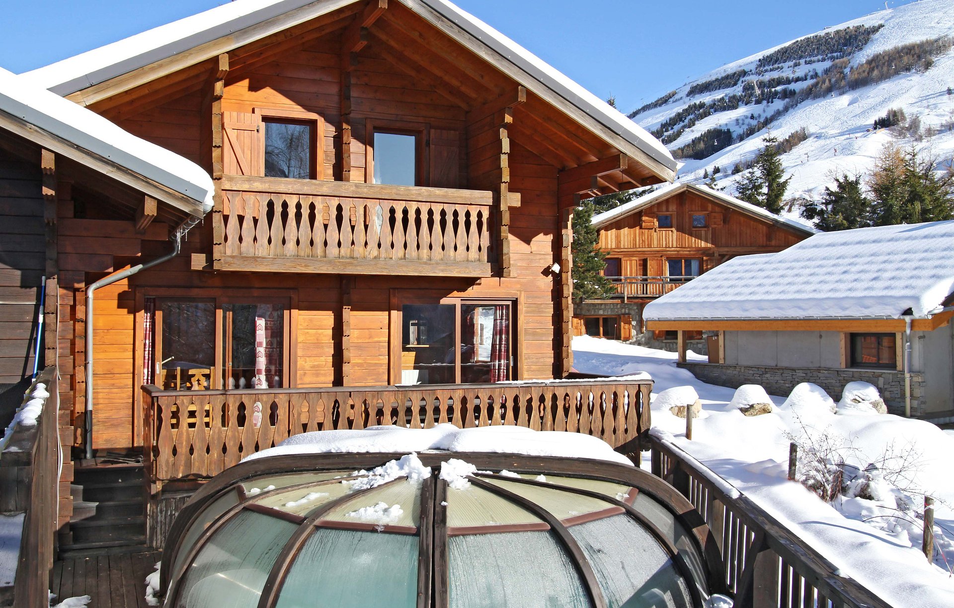 tmp4C22_location-ski-les-deux-alpes-chalet-odalys-soleil-levant-1