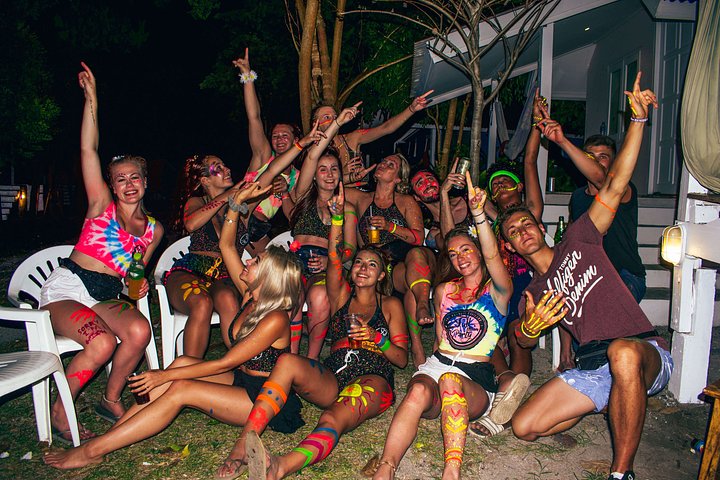 full moon party_travellers ready for the night with facepaint