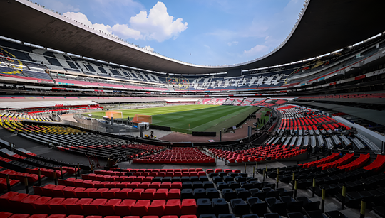 Partido inaugural en el Estadio Azteca