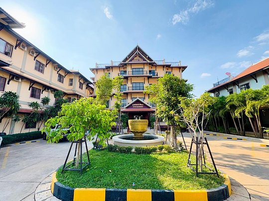 Ly Hout Guesthouse