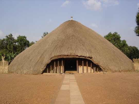 Visiting the Kasubi tombs