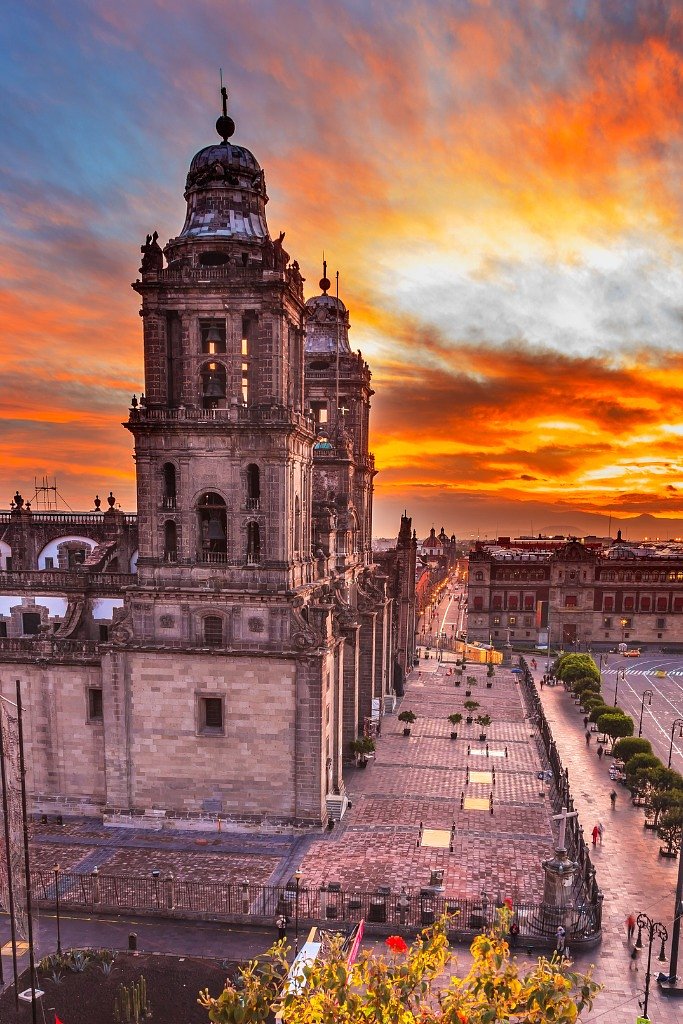 metropolitancathedralchristmaszocalomexicocitysunrisemexico.jpg_s1024x1024wisk20cwSFGpPlwfYwbZX2c4Q2sRTDRcp4TlF_1EA_rRQg9Q