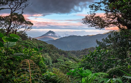 TRAIL PURSUIT: COSTA RICA  
