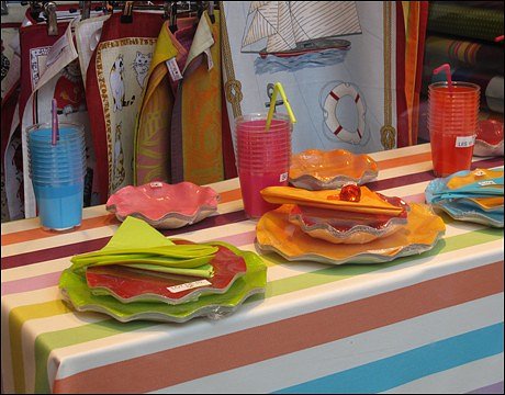 Rose_C_Plastiques_Paris_Souvenirs_Plastiques3PicCynthiaRoseOneTimeUseOnly11