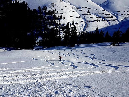 PRIVATE SKI MOUNTAIN 