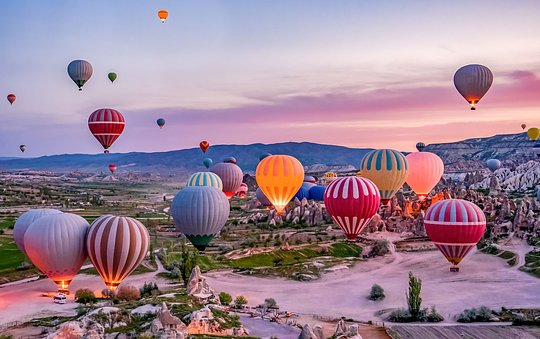 Hot Air Ballooning (private or group)