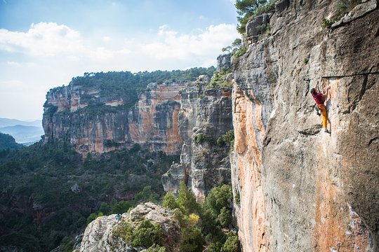 Advanced Sport Climbing Coaching with Patxi Usobiaga in Spain