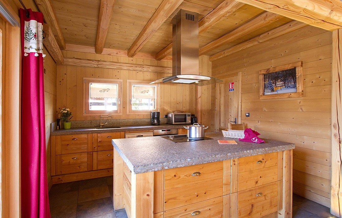 tmp4336_locationskilesdeuxalpeschaletodalysprestigelodge9