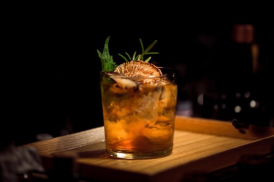 Cocktails and vibes 