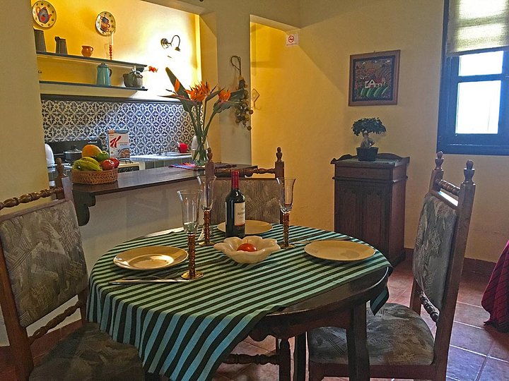 casitaloscolobrisdinningroom