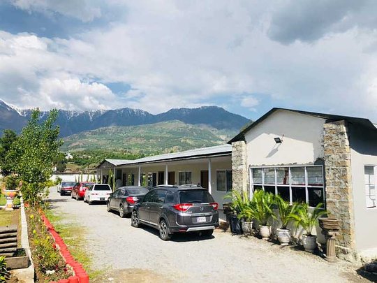 Demanchi Hotel