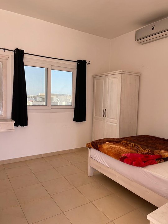 NEW! Private Room in Shared Villa with Private Bath (Queen Bed)