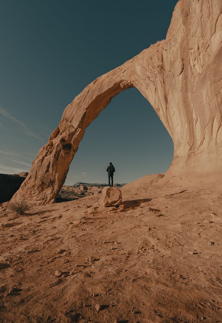 claybanksW3ebpQcBk18unsplash