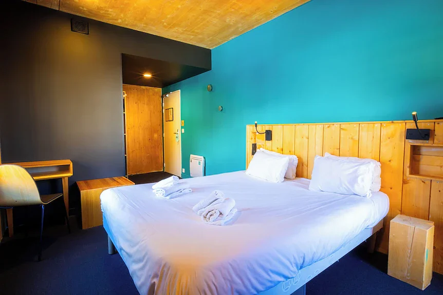 THE PEOPLE HOTEL [2 PERSON]