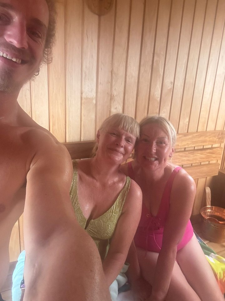 8b32976d10544be1b124c03fca3776d4