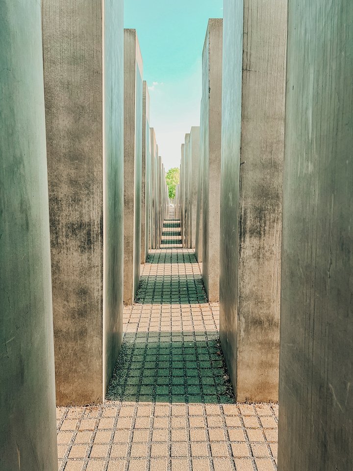 ryanmillerQPgLUEXfZq0unsplash