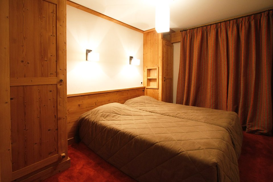 APARTMENT [3-4 PEOPLE]